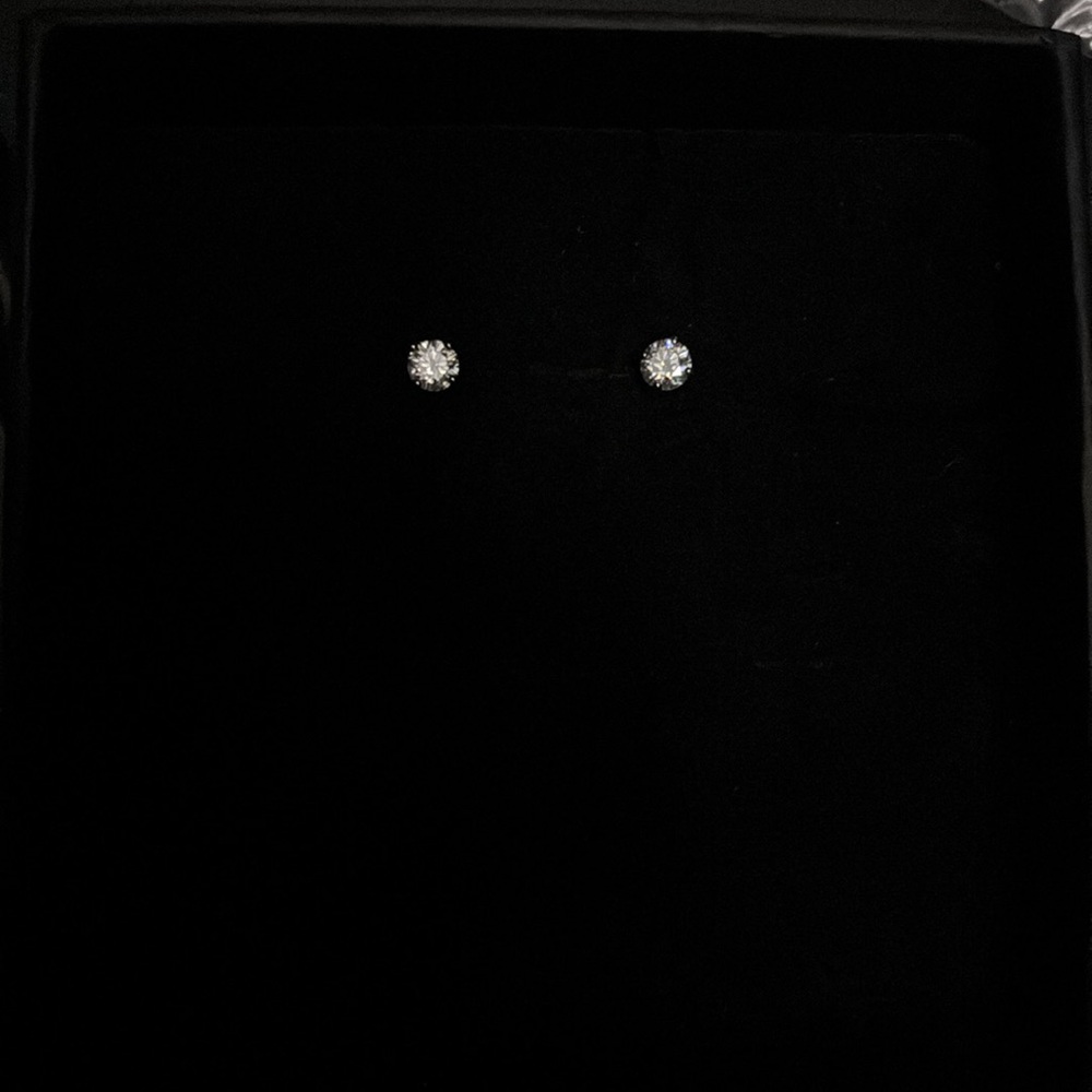 Moissanite small stud Earrings